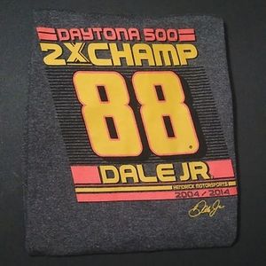 (NWT) Dale Earnhardt JR Nascar Tee Men's Size Large